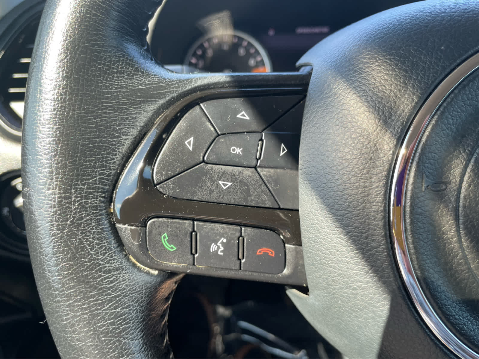 2020 Jeep Renegade Altitude photo 16