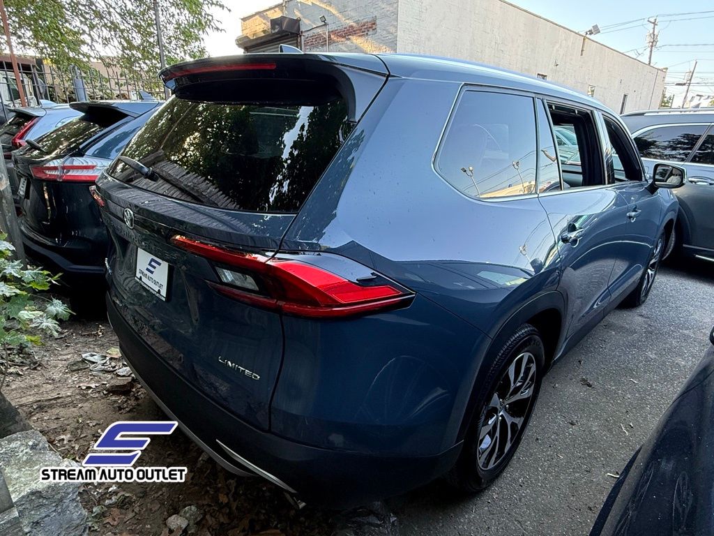 2024 Toyota Grand Highlander Hybrid MAX Limited photo 4