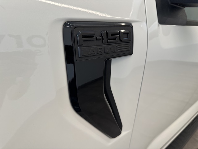 2025 Ford F-150 Lariat photo 38