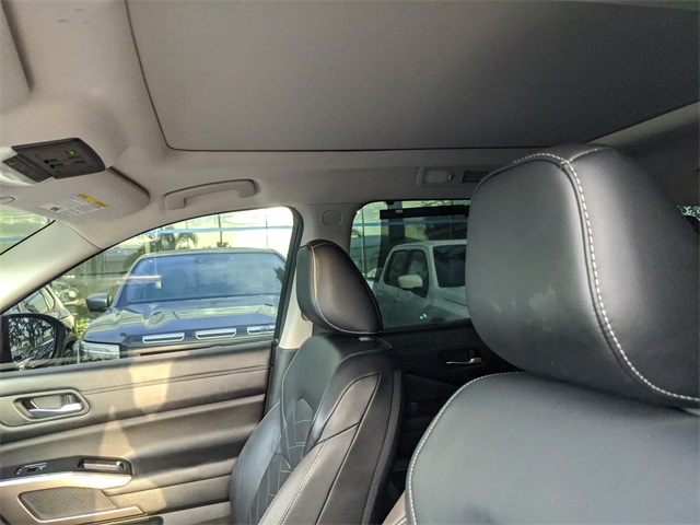 2023 Nissan Pathfinder Platinum photo 21