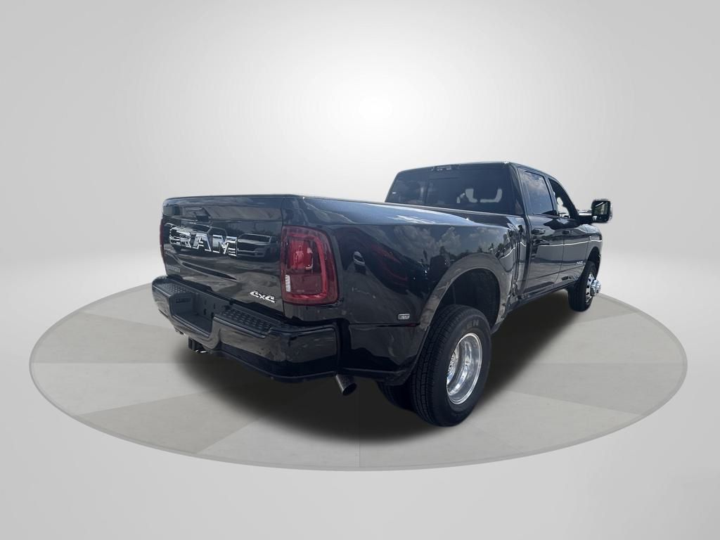 2025 Ram 3500 Laramie photo 5