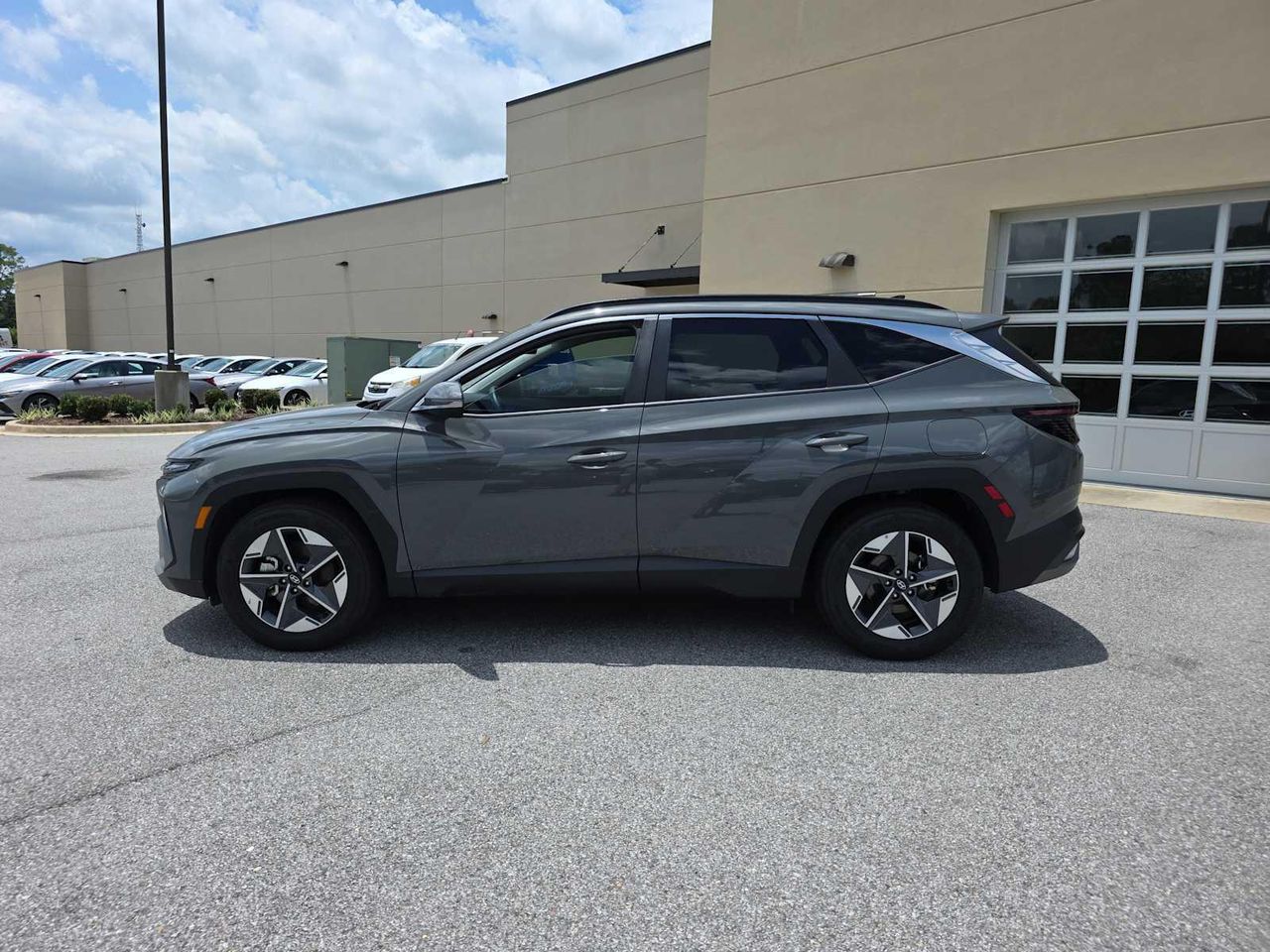 2025 Hyundai Tucson SEL Convenience photo 3