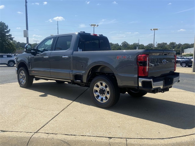 2026 Ford F-350 photo 3