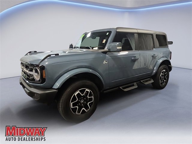 2023 Ford Bronco 4-Door Outer Banks's photo