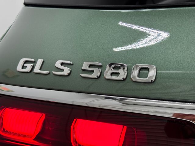 2026 Mercedes Benz GLS 580 4MATIC photo 48