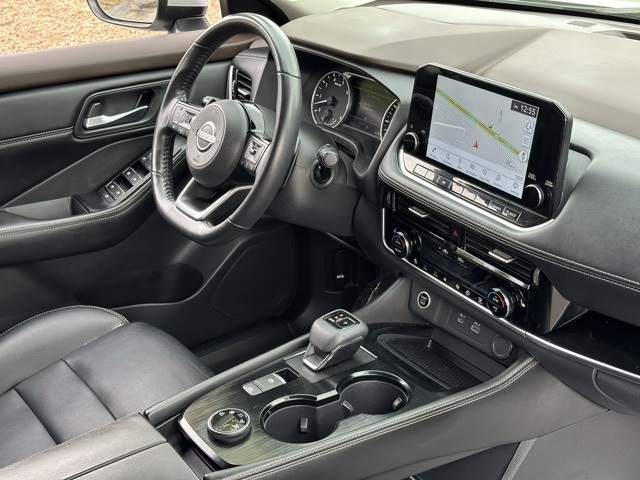 2022 Nissan Rogue SL photo 25