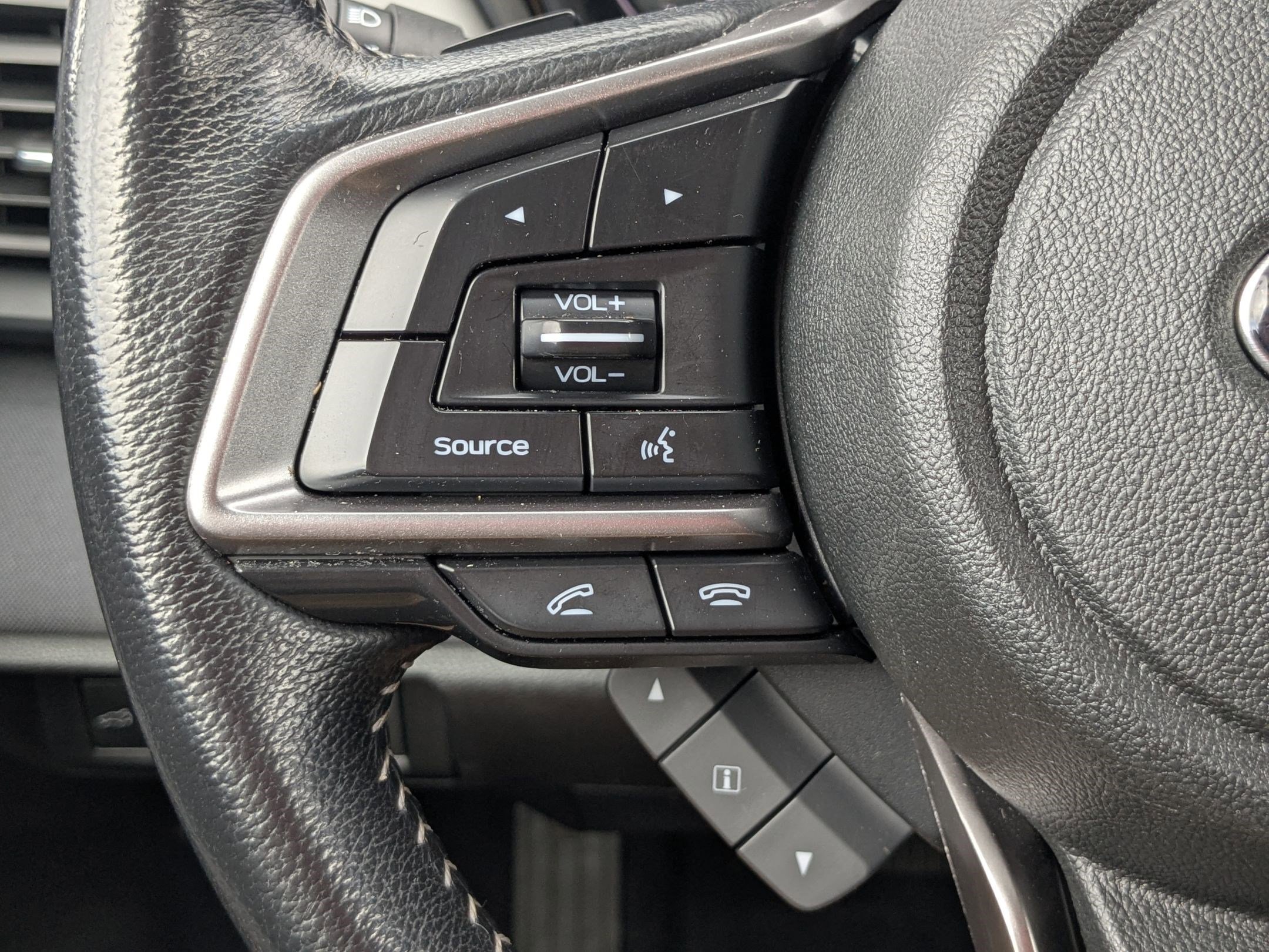 2022 Subaru Outback Premium photo 16