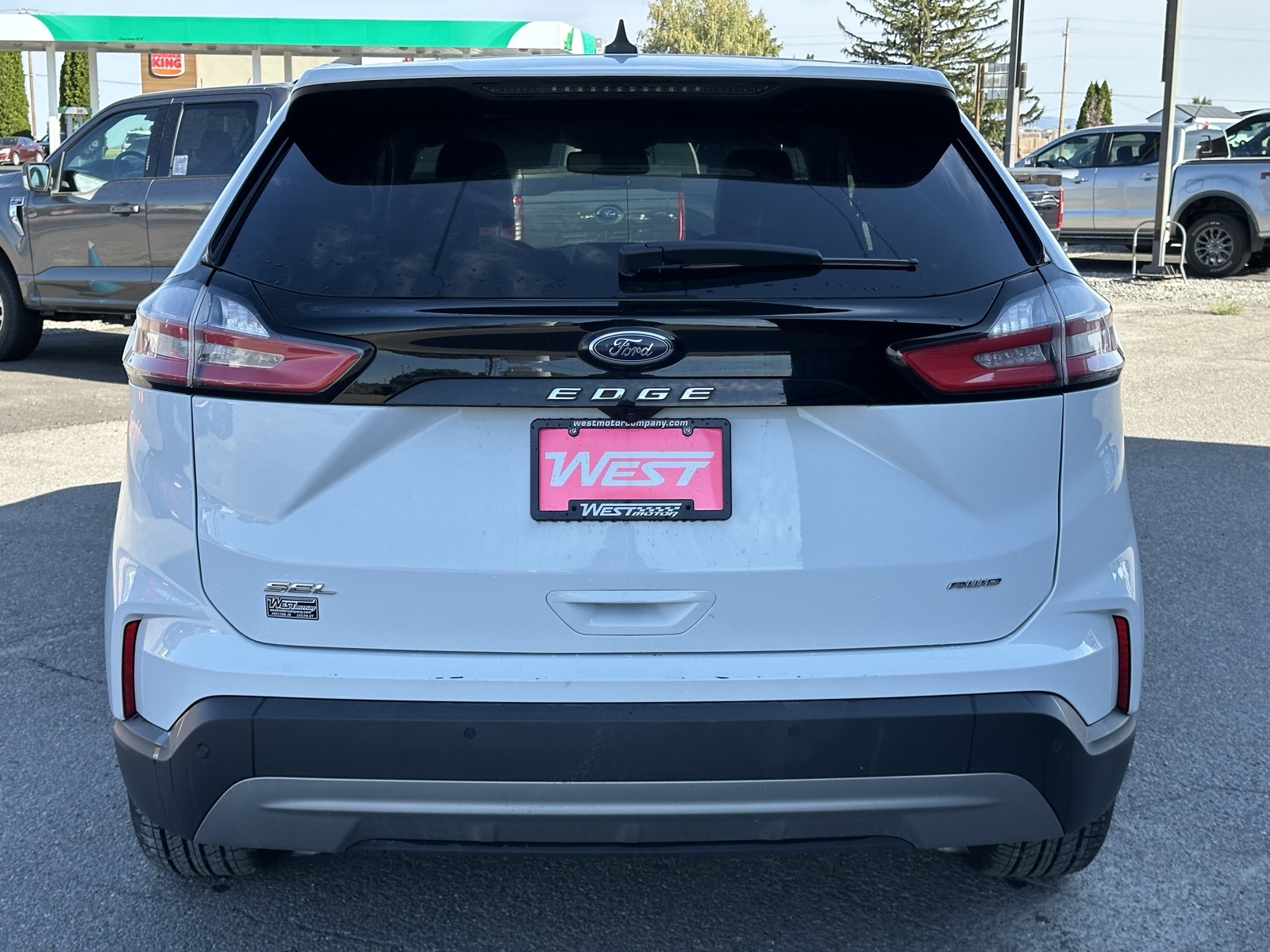 2024 Ford Edge SEL photo 3
