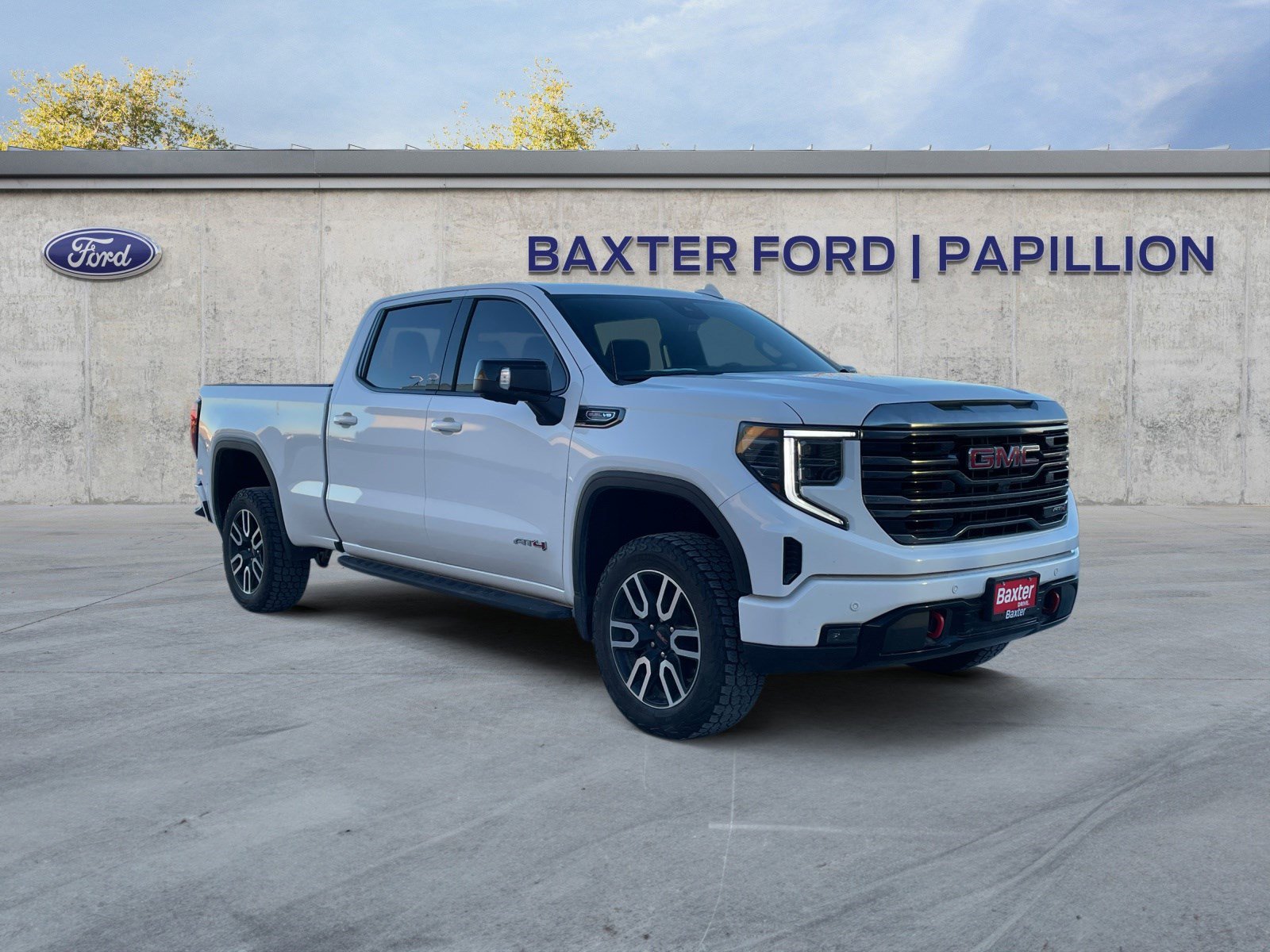 2024 GMC Sierra 1500 AT4's photo