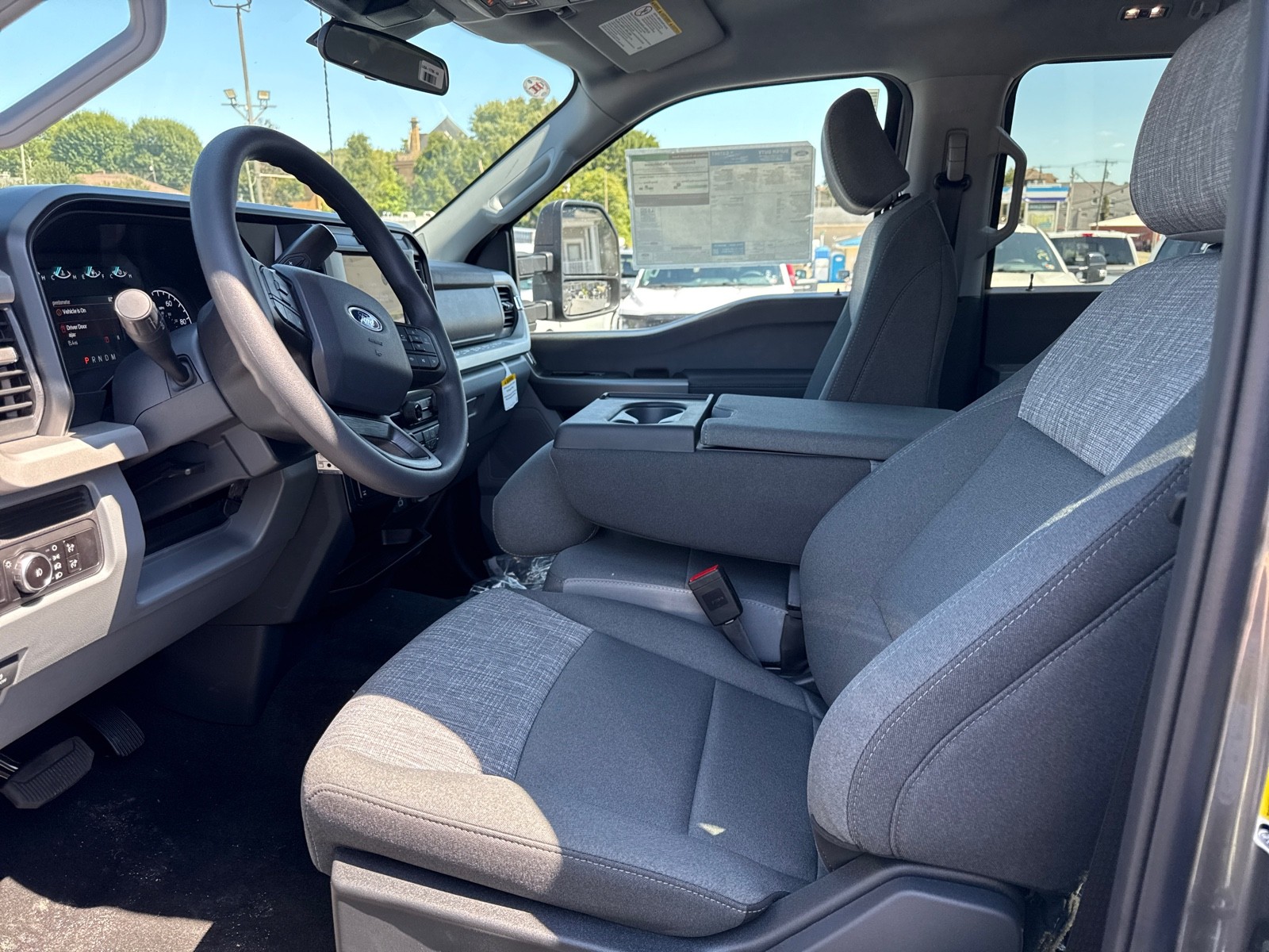 2026 Ford F-350 XLT photo 9
