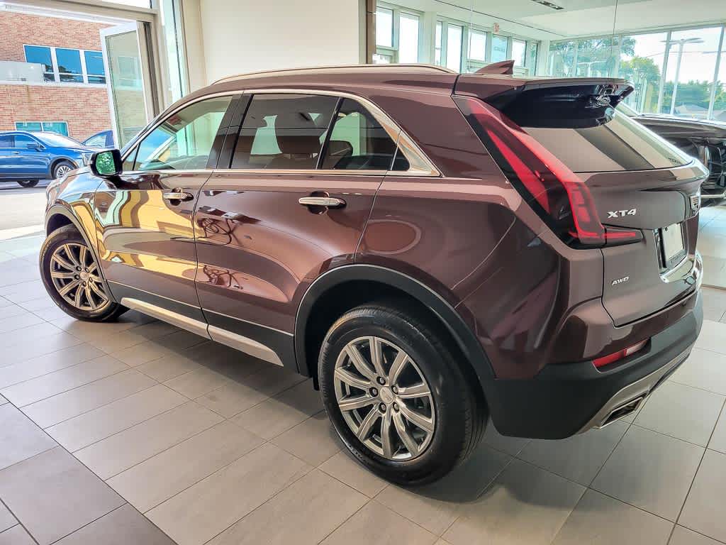 2023 Cadillac XT4 Premium Luxury photo 4