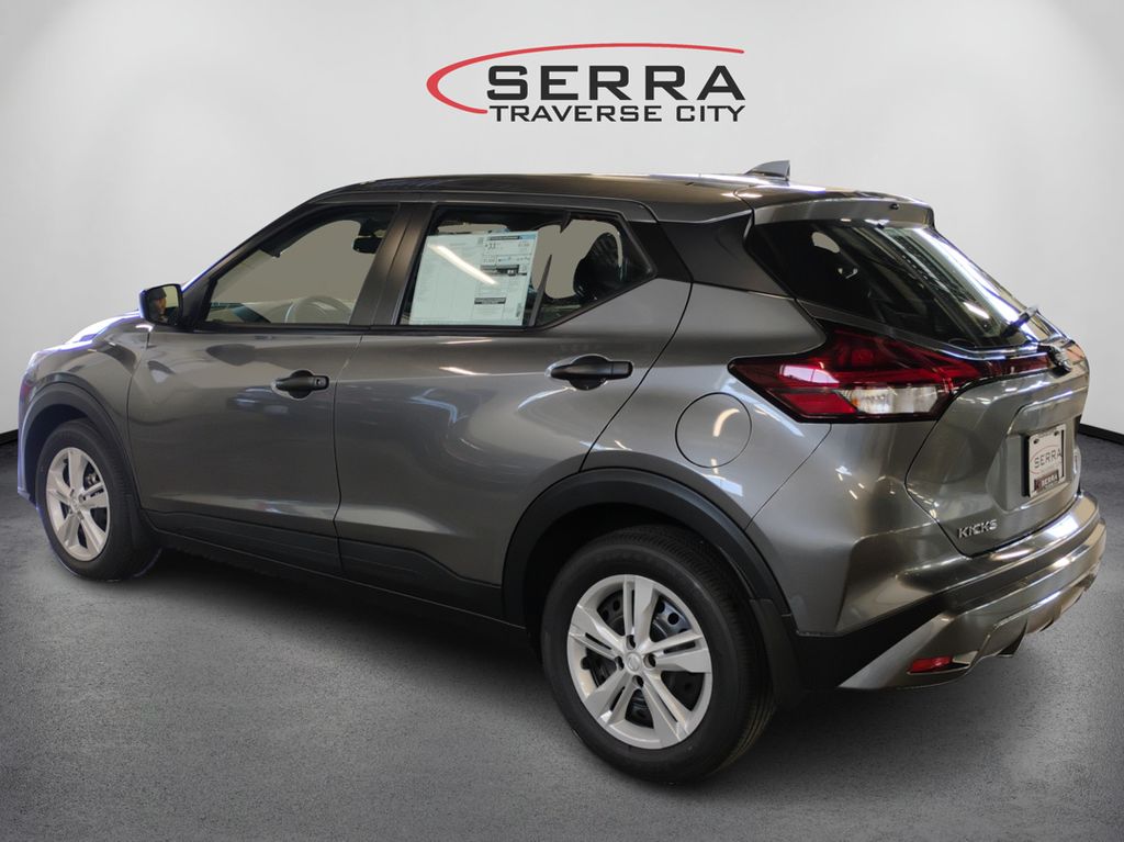 2025 Nissan Kicks Play S photo 7