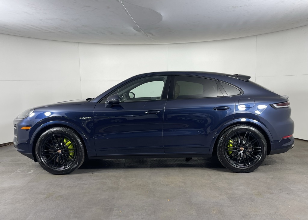 2026 Porsche Cayenne E-Hybrid Coupe S photo 2
