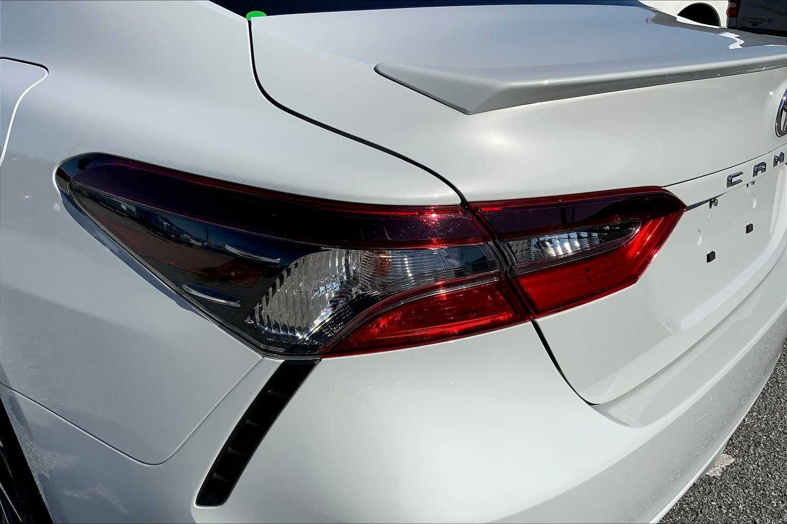2022 Toyota Camry SE photo 26