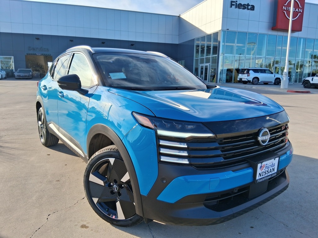 2026 Nissan KICKS SR's photo