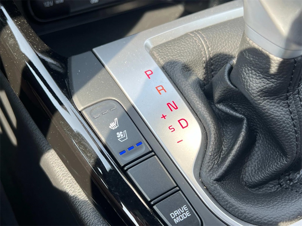 2022 Kia Forte GT-Line photo 22