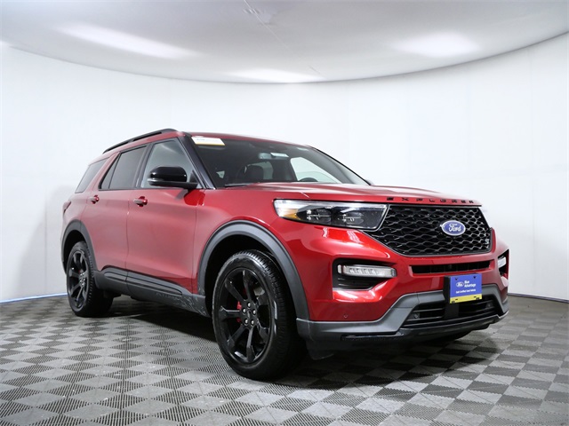 2023 Ford Explorer ST's photo