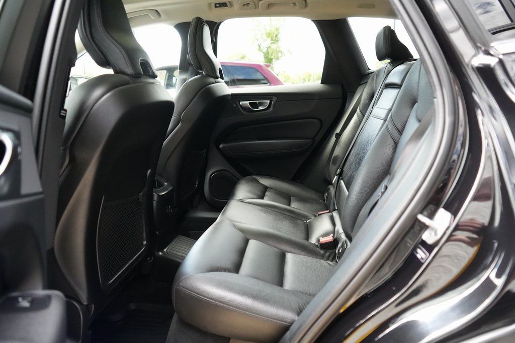 2021 Volvo XC60 Recharge Hybrid T8 Inscription Expression photo 28