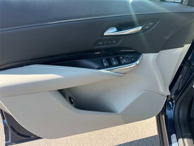 2022 Cadillac XT4 Premium Luxury photo 14