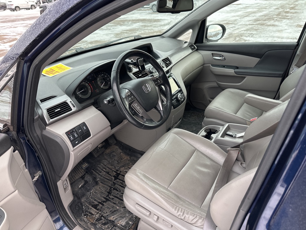 Used 2015 Honda Odyssey EX-L with VIN 5FNRL5H65FB090289 for sale in Onalaska, WI