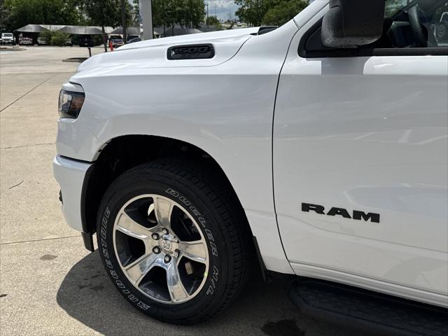 2025 Ram 1500 Tradesman photo 17