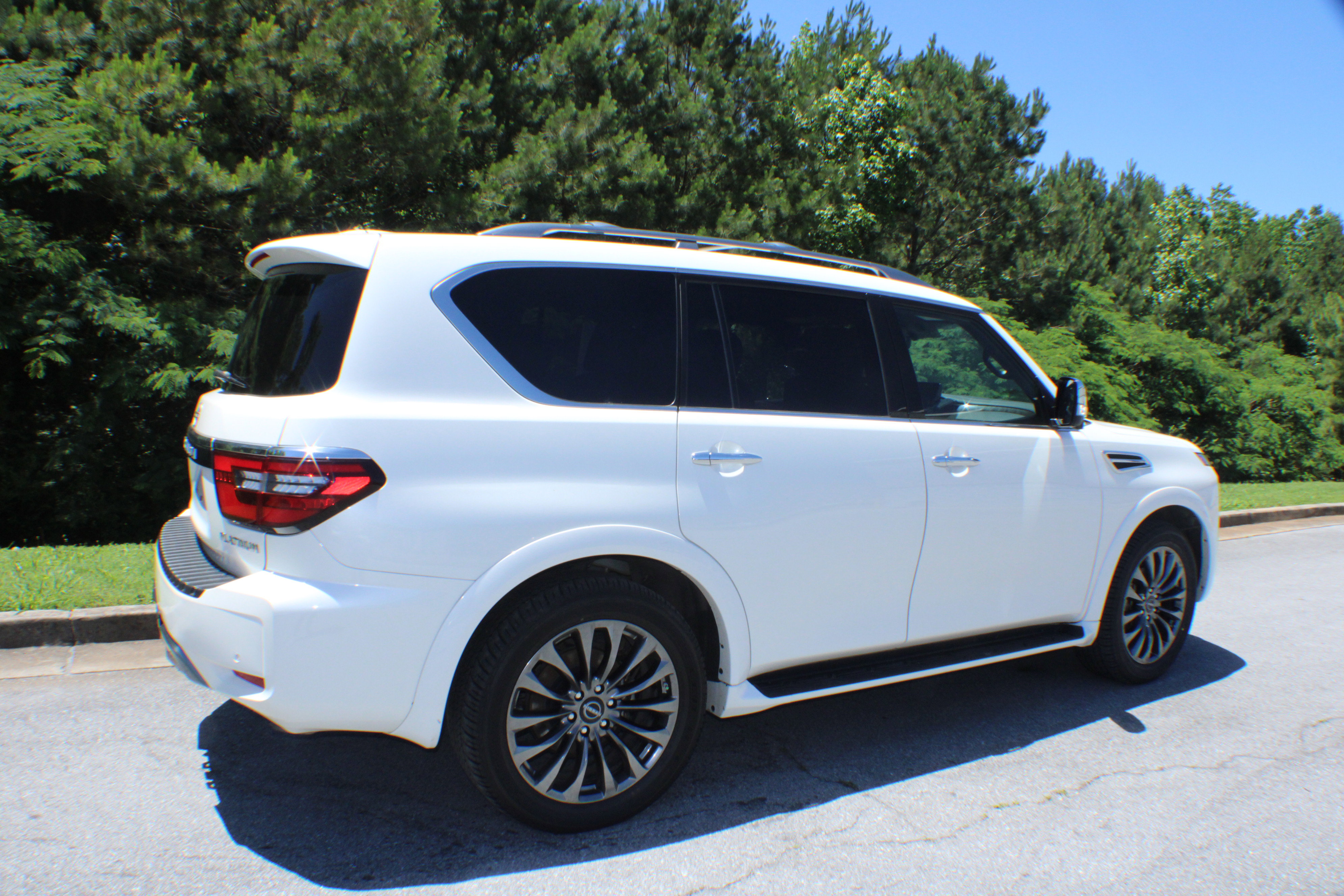 2023 Nissan Armada Platinum photo 2