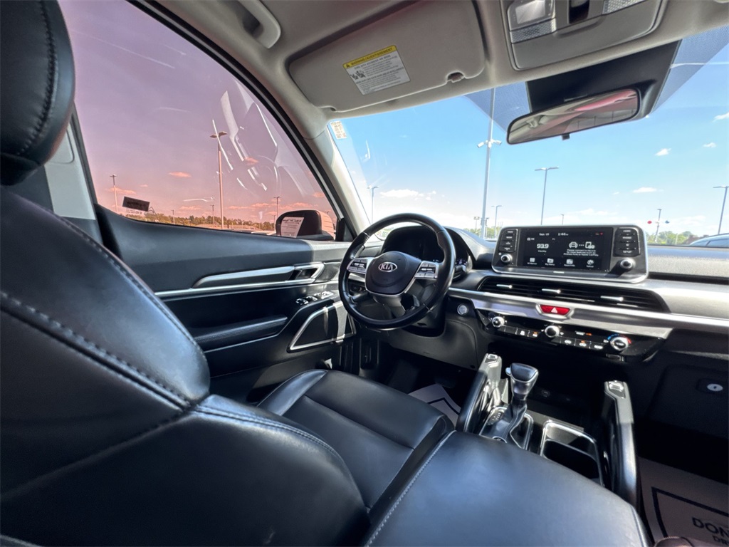 2021 Kia Telluride S photo 14