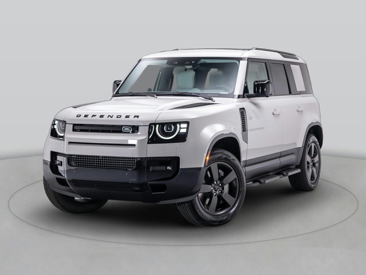2026 Land Rover Defender X-Dynamic SE's photo