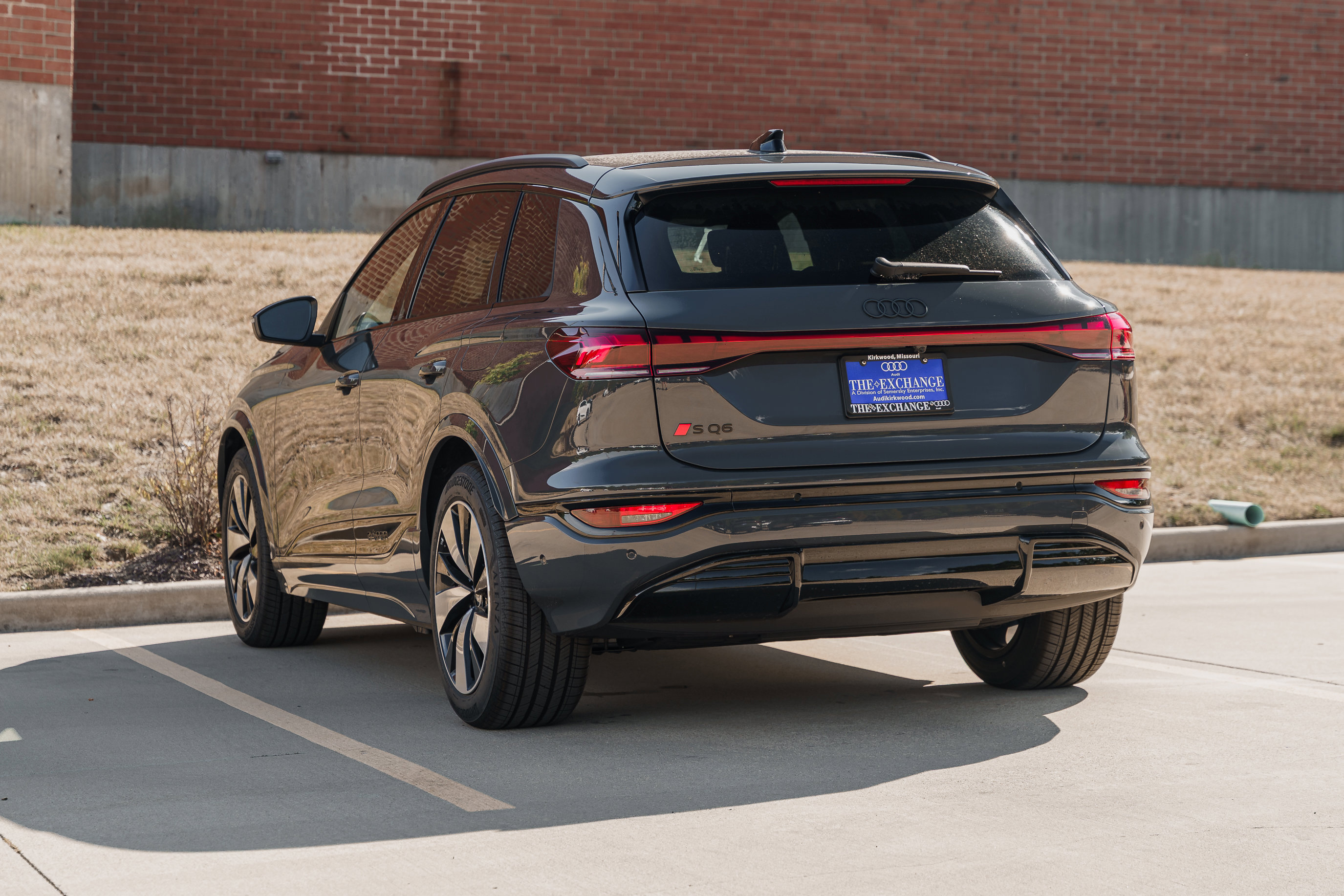 2025 Audi SQ6 photo 4