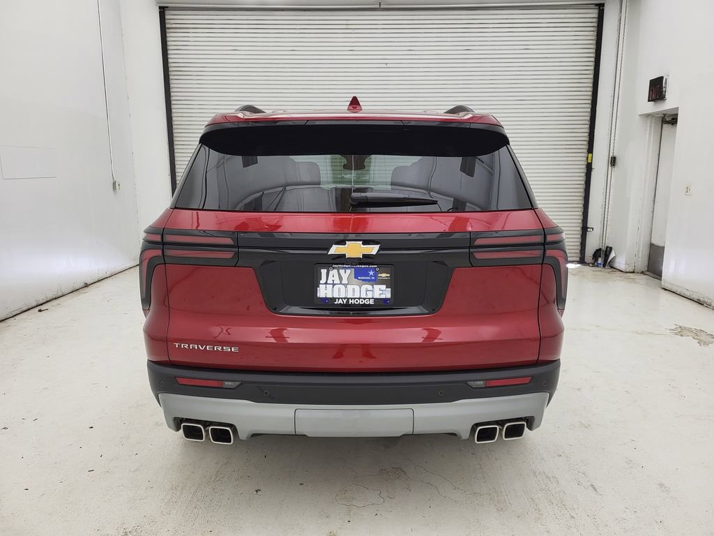 2026 Chevrolet Traverse photo 14