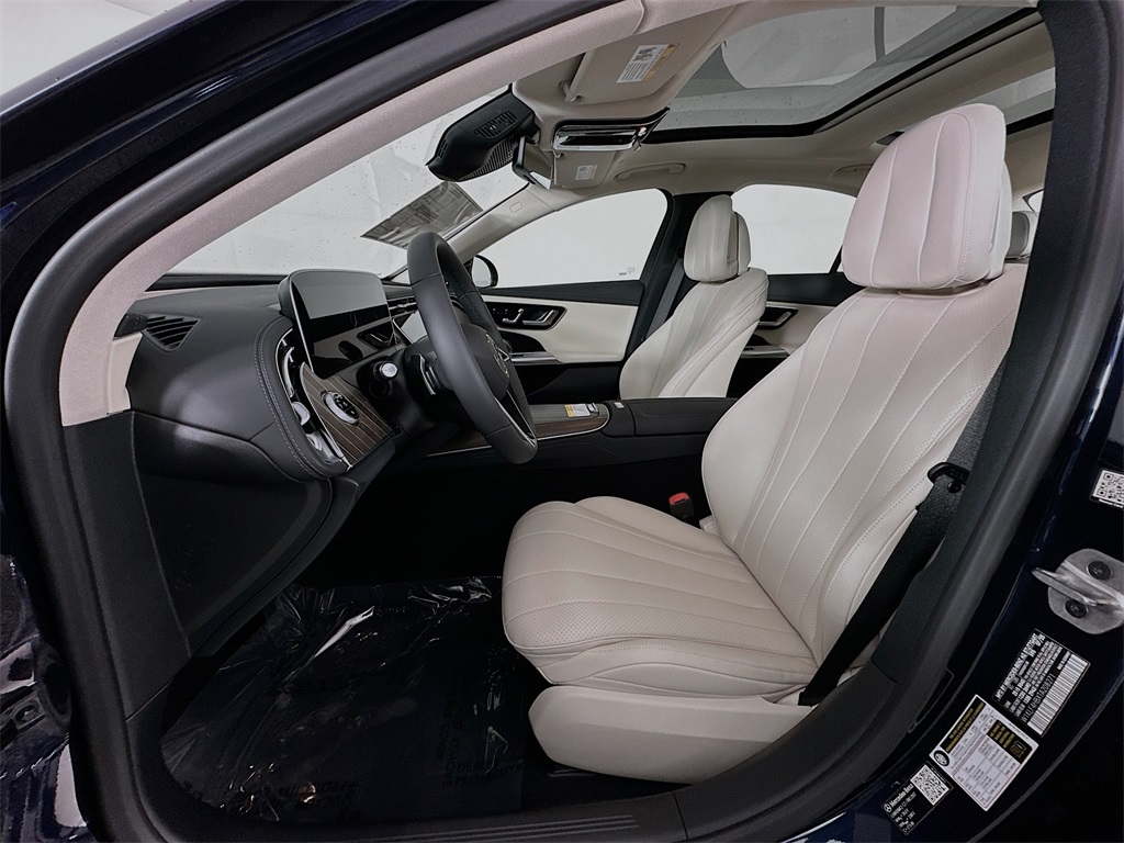 2026 Mercedes Benz E 350 4MATIC photo 17