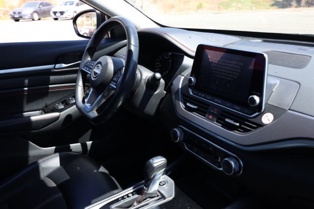 2023 Nissan Altima 2.5 SR photo 16