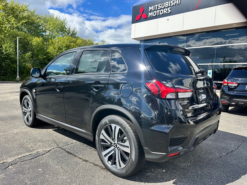 2025 Mitsubishi Outlander Sport ES photo 2
