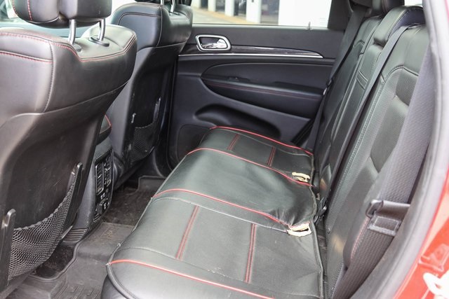 Used 2018 Red Jeep Trailhawk image 16