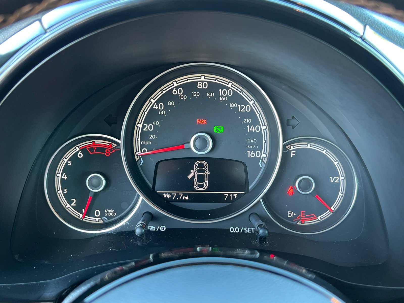 2017 Volkswagen Beetle 1.8T S photo 4