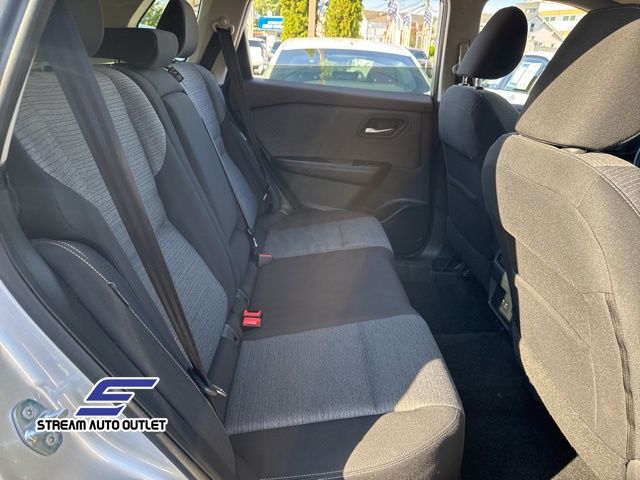 2021 Nissan Rogue SV photo 26