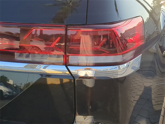 2026 Volkswagen Atlas SE Technology photo 7