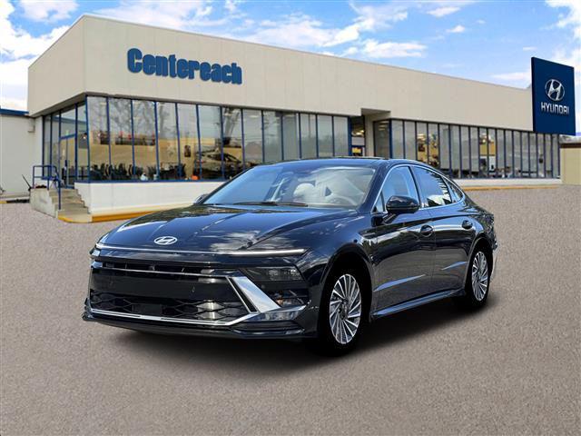 2026 Hyundai Sonata Hybrid Limited's photo