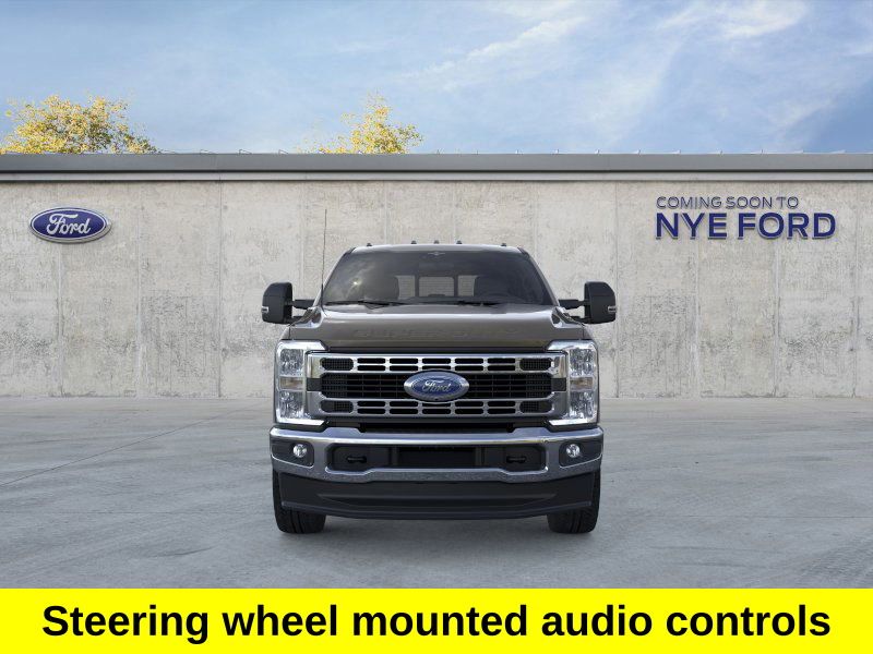 2026 Ford F-250 XLT photo 7