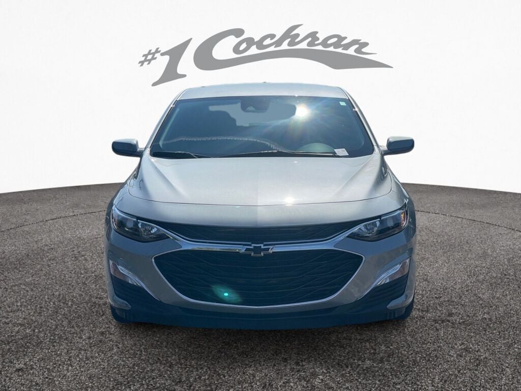 2023 Chevrolet Malibu RS photo 2