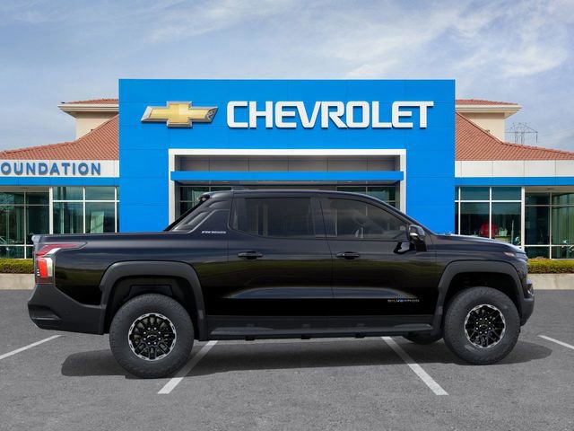 2026 Chevrolet Silverado photo 5