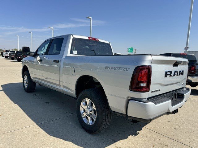 2026 Ram 2500 Big Horn photo 4