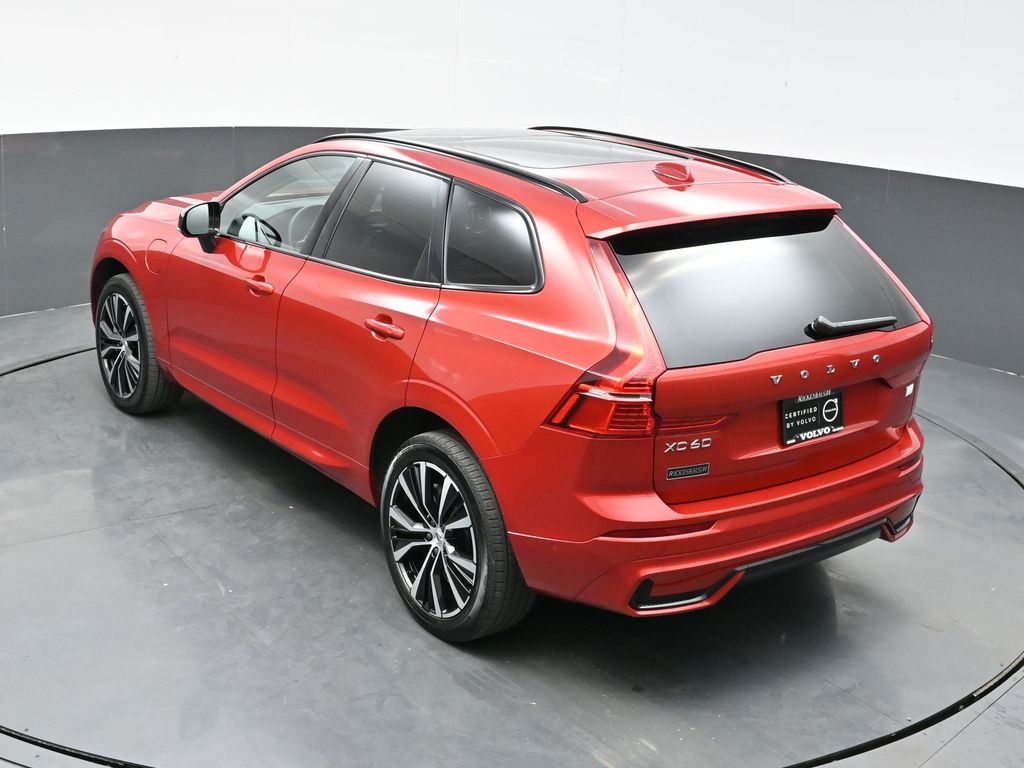 2023 Volvo XC60 T8 Ultimate photo 31