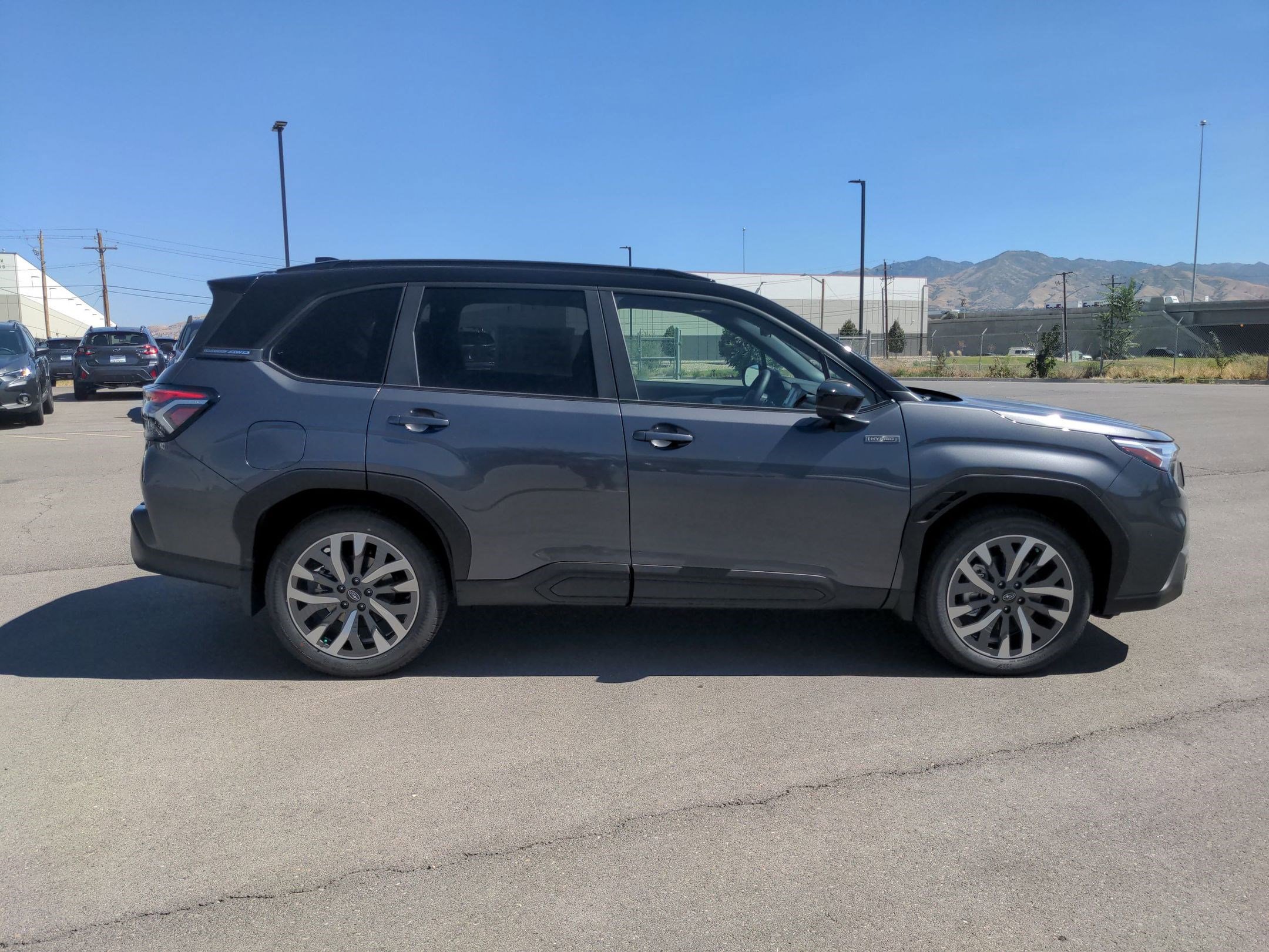 2025 Subaru Forester Touring photo 2