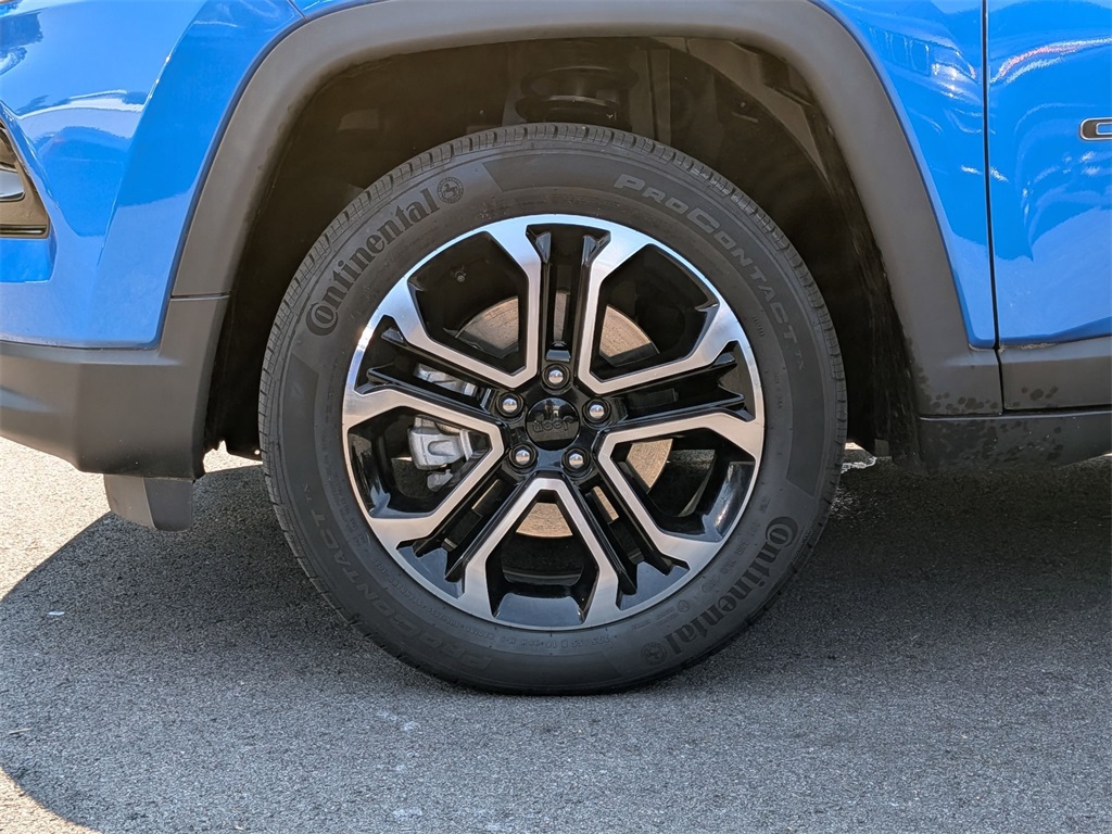 2022 Jeep Compass Limited photo 25