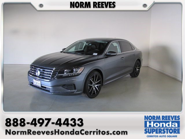 2020 Volkswagen Passat SEL's photo