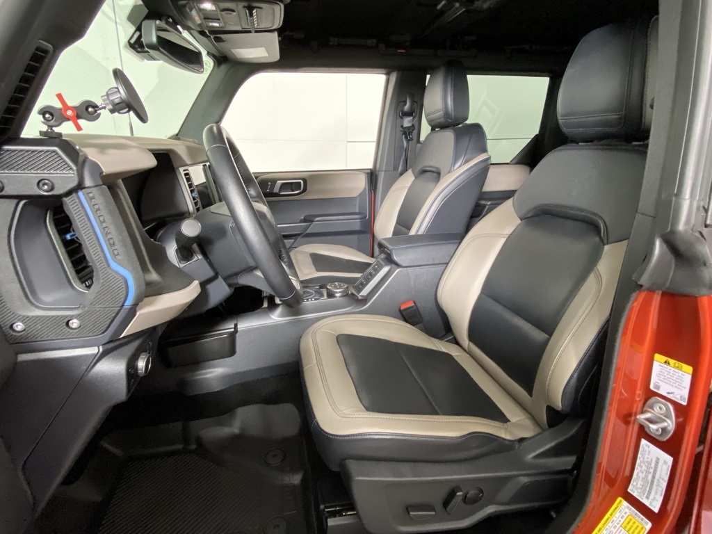 2024 Ford Bronco Wildtrak photo 2