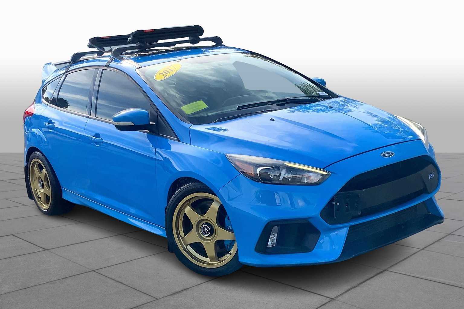 2017 Ford Focus RS photo 2