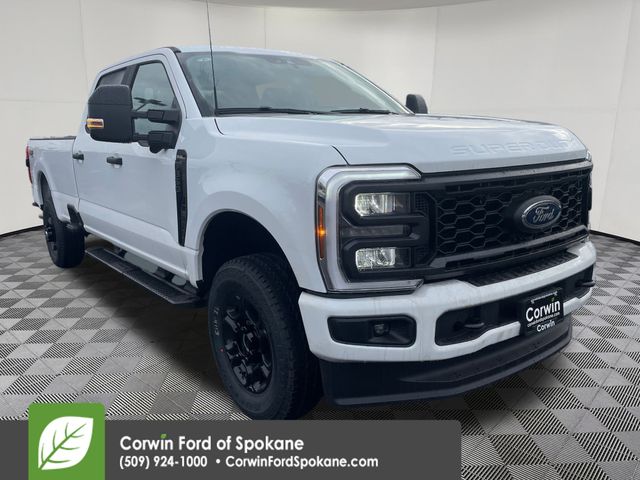 2026 Ford F-350 Super Duty XL's photo