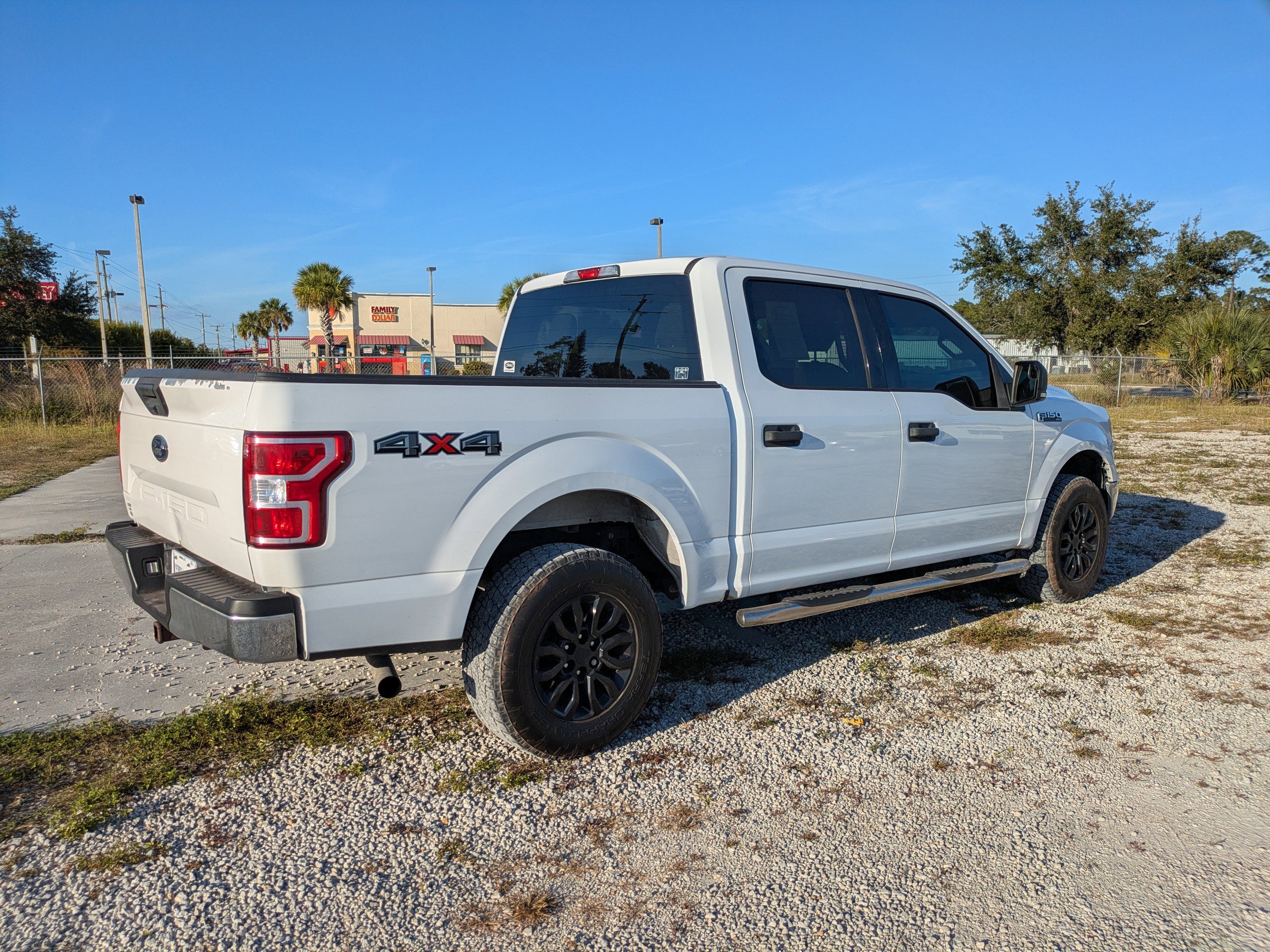 2018 Ford F-150 XLT photo 4